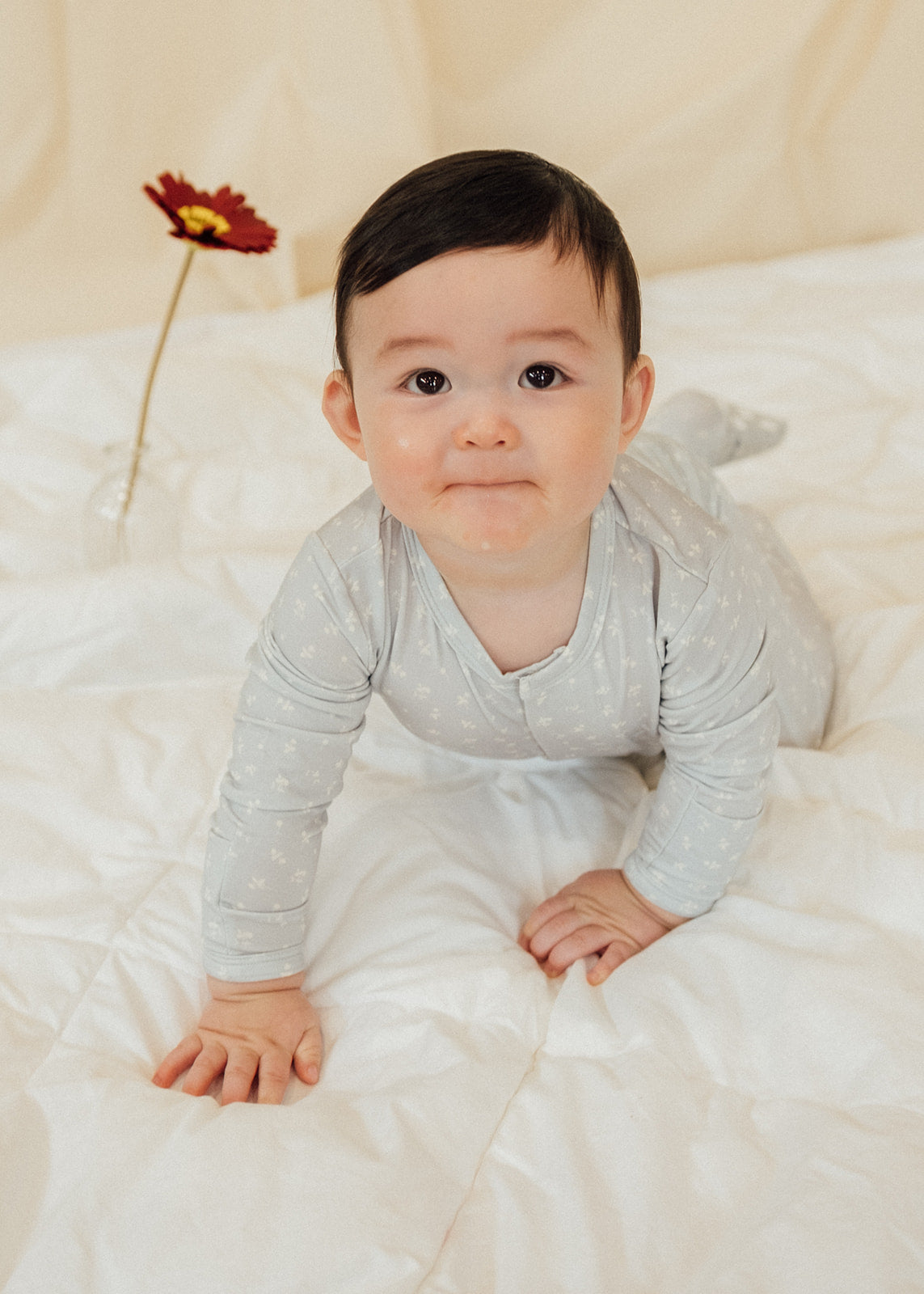 Magnetic Baby Sleepsuit - Still in Bloom