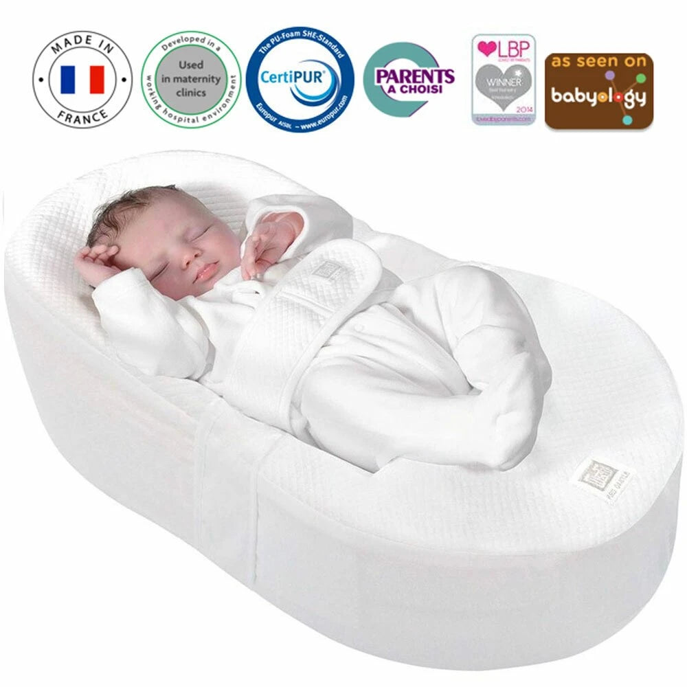 Red Castle | Cocoonababy Nest with Fitted Sheet