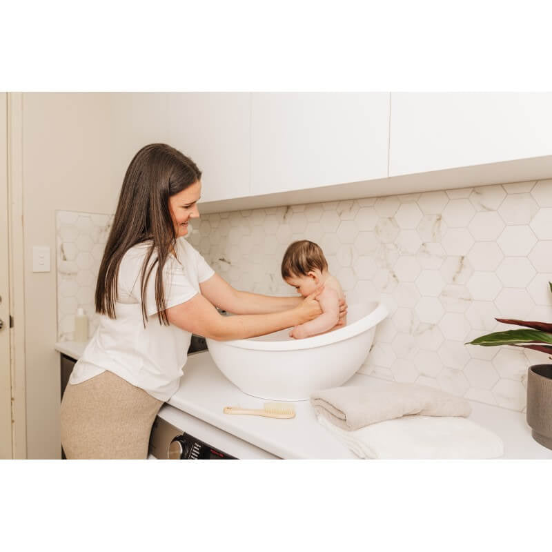 Bubble Cuddle Bath with Newborn Support Insert