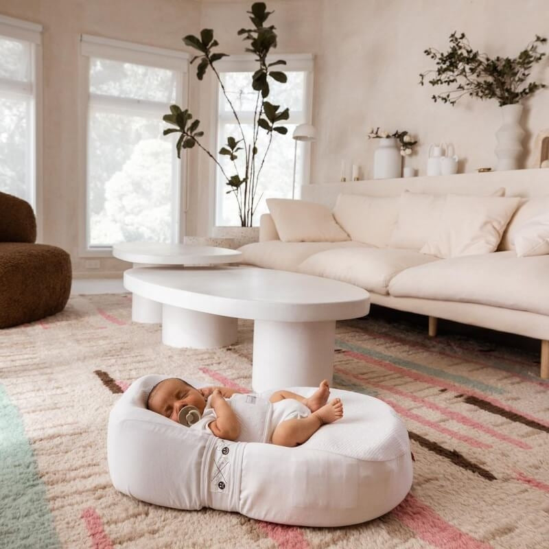 Red Castle | Cocoonababy Nest with Fitted Sheet